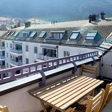 Appartement Charming Penthouse With Veranda In The Center Of *